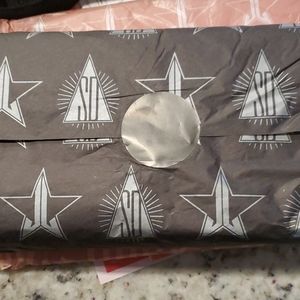 Jeffree star Conspiracy Pallete